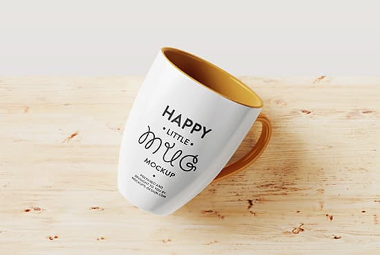 Free mug mockup
