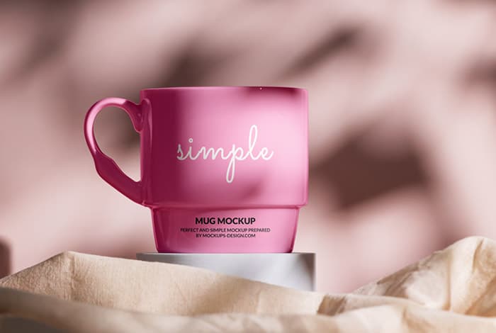 Free mug mockup with shadows on the background